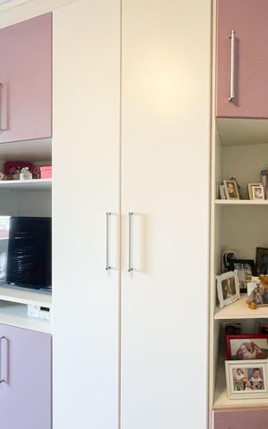 Casa à venda com 240m², 3 quartos e 3 vagas Casa à venda com 240m², 3 quartos e 3 vagasSuite