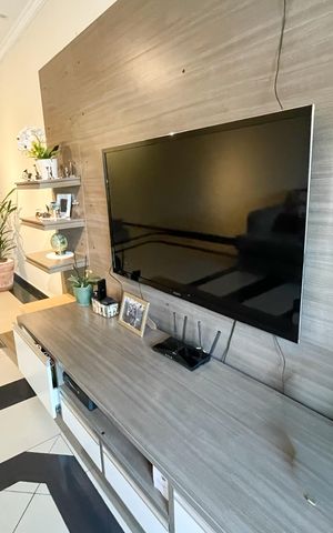 Casa à venda com 240m², 3 quartos e 3 vagas Casa à venda com 240m², 3 quartos e 3 vagasSala
