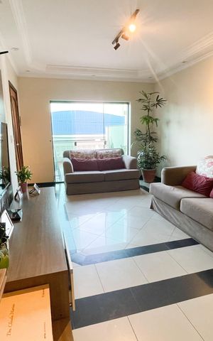 Casa à venda com 240m², 3 quartos e 3 vagas Casa à venda com 240m², 3 quartos e 3 vagasSala