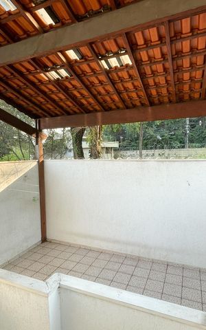 Casa à venda com 240m², 3 quartos e 3 vagas Casa à venda com 240m², 3 quartos e 3 vagasChurrasqueira
