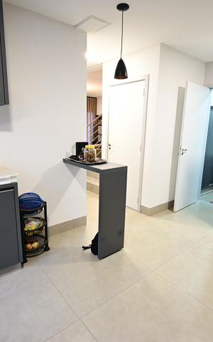 Casa de condomínio para alugar com 152m², 3 quartos e 2 vagas