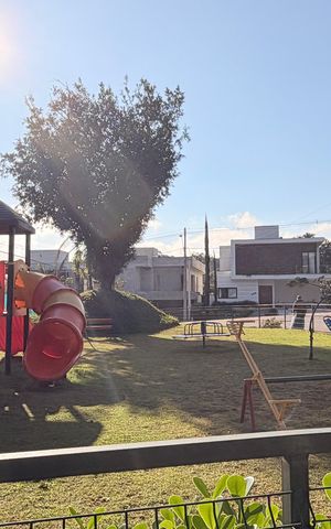 Casa de condomínio à venda com 259m², 4 quartos e 4 vagasÁrea comum 