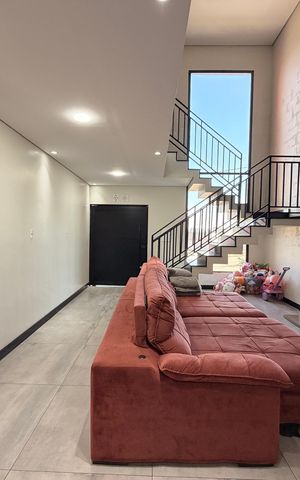 Casa de condomínio à venda com 259m², 4 quartos e 4 vagasSala
