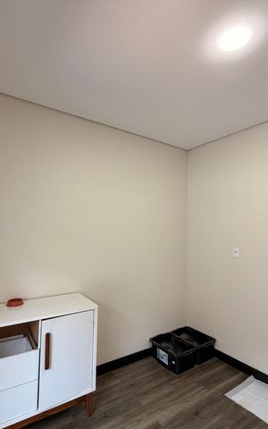Casa de condomínio à venda com 259m², 4 quartos e 4 vagasQuarto 3 (demisuíte)