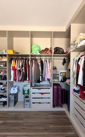 Casa de condomínio à venda com 259m², 4 quartos e 4 vagasCloset - Suíte Master