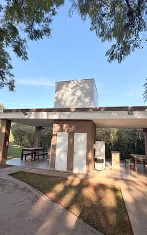 Casa de condomínio à venda com 259m², 4 quartos e 4 vagasÁrea comum