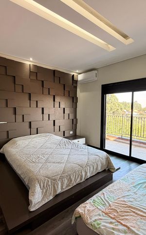 Casa de condomínio à venda com 259m², 4 quartos e 4 vagasSuíte Master