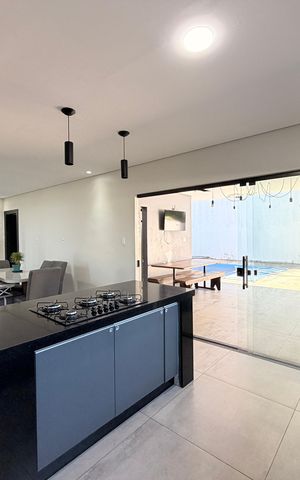 Casa de condomínio à venda com 259m², 4 quartos e 4 vagasCozinha