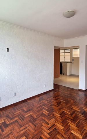 Apartamento à venda com 75m², 2 quartos e sem vaga Apartamento à venda com 75m², 2 quartos e sem vagaSala