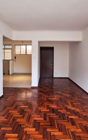Apartamento à venda com 75m², 2 quartos e sem vaga Apartamento à venda com 75m², 2 quartos e sem vagaSala