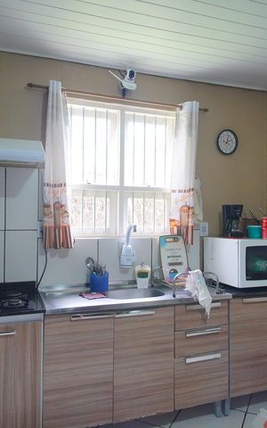Casa à venda com 240m², 2 quartos e sem vagaSala/Cozinha
