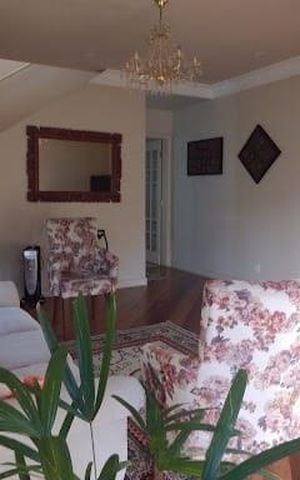 Casa à venda com 196m², 3 quartos e 3 vagas