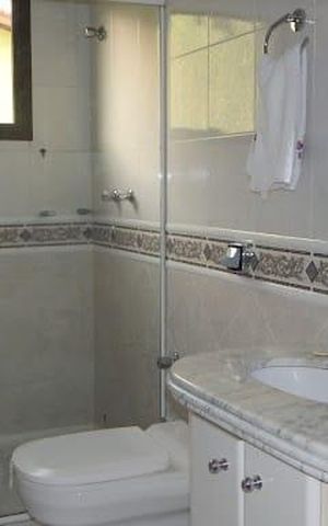 Casa à venda com 196m², 3 quartos e 3 vagas
