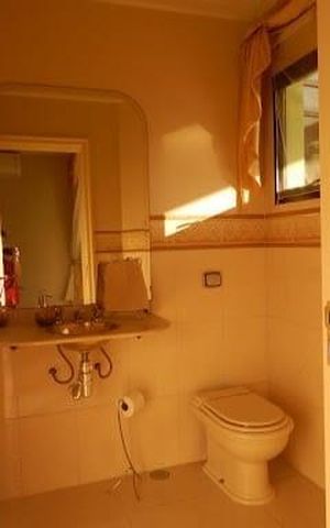 Casa à venda com 196m², 3 quartos e 3 vagas