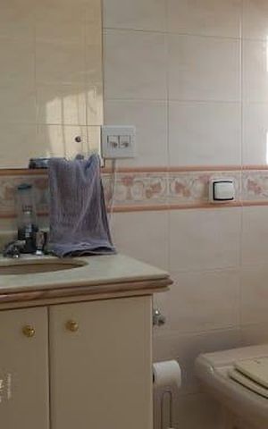 Casa à venda com 196m², 3 quartos e 3 vagas