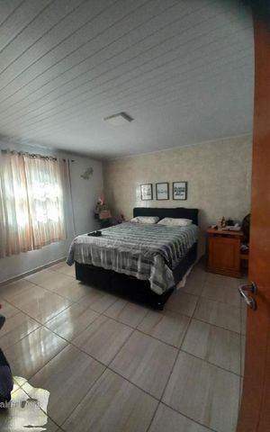 Casa à venda com 275m², 2 quartos e 2 vagas
