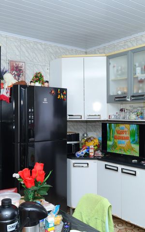 Casa à venda com 185m², 2 quartos e 2 vagasCozinha