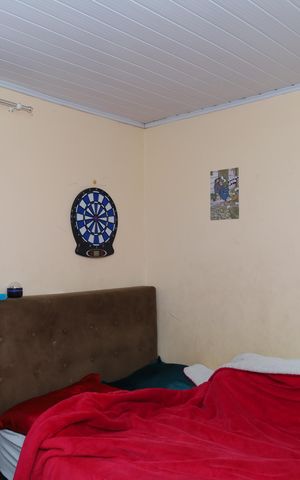 Casa à venda com 185m², 2 quartos e 2 vagasQuarto 1