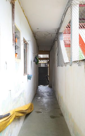 Casa à venda com 185m², 2 quartos e 2 vagasÁrea comum - Corredor de entrada
