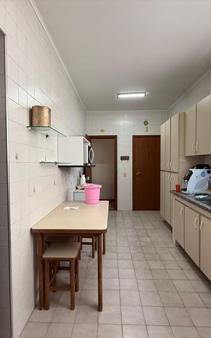 Apartamento para alugar com 143m², 3 quartos e 2 vagas Apartamento para alugar com 143m², 3 quartos e 2 vagasCozinha