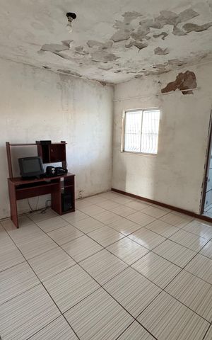 Casa à venda com 283m², 6 quartos e 2 vagas Casa à venda com 283m², 6 quartos e 2 vagasSuíte Anexo 3