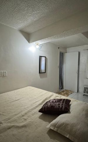 Casa à venda com 283m², 6 quartos e 2 vagas Casa à venda com 283m², 6 quartos e 2 vagasQuarto Anexo 2