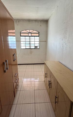Casa à venda com 283m², 6 quartos e 2 vagas Casa à venda com 283m², 6 quartos e 2 vagasQuarto 1 Anexo 3