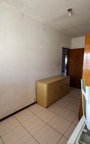 Casa à venda com 283m², 6 quartos e 2 vagas Casa à venda com 283m², 6 quartos e 2 vagasQuarto 1 Anexo 3
