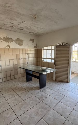 Casa à venda com 283m², 6 quartos e 2 vagas Casa à venda com 283m², 6 quartos e 2 vagasCozinha Anexo 3