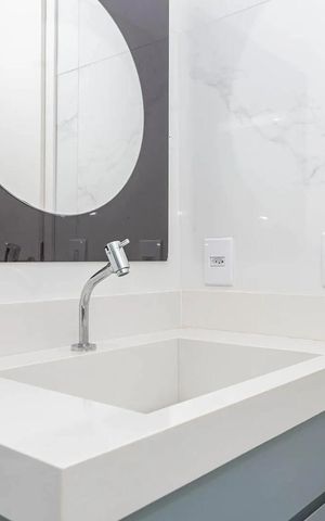 Casa à venda com 170m², 3 quartos e 2 vagas Casa à venda com 170m², 3 quartos e 2 vagasBanheiro