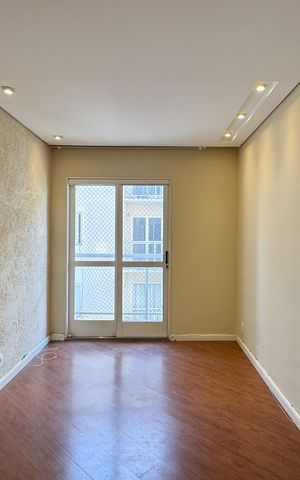 Apartamento à venda com 56m², 2 quartos e 1 vaga Apartamento à venda com 56m², 2 quartos e 1 vagaSala