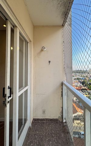 Apartamento à venda com 56m², 2 quartos e 1 vaga Apartamento à venda com 56m², 2 quartos e 1 vagaSacada