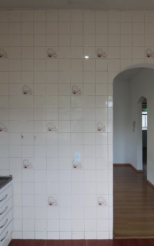 Casa para alugar com 90m², 2 quartos e 2 vagasCozinha