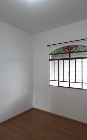 Casa para alugar com 90m², 2 quartos e 2 vagasQuarto 2