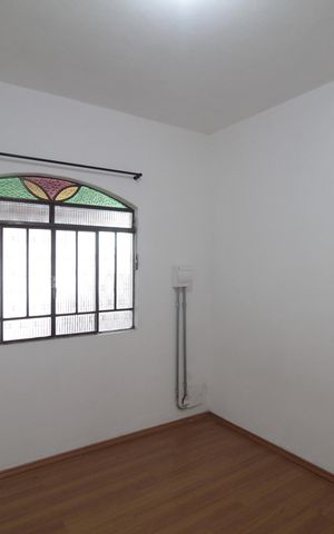 Casa para alugar com 90m², 2 quartos e 2 vagasQuarto 2
