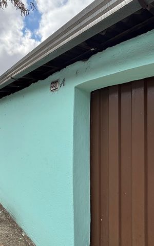 Casa para alugar com 90m², 2 quartos e 2 vagas Casa para alugar com 90m², 2 quartos e 2 vagasPlaquinha Instalada