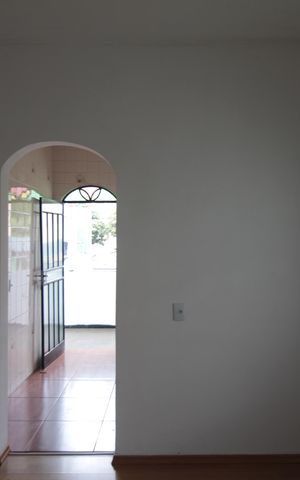 Casa para alugar com 90m², 2 quartos e 2 vagasCopa