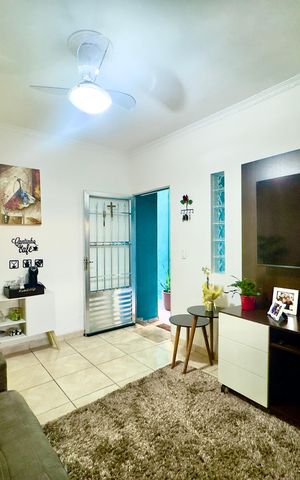 Casa para alugar com 132m², 3 quartos e 2 vagas Casa para alugar com 132m², 3 quartos e 2 vagasSala