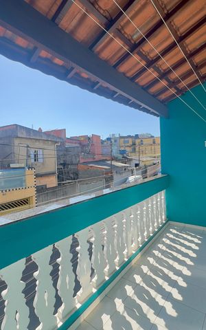 Casa para alugar com 132m², 3 quartos e 2 vagas Casa para alugar com 132m², 3 quartos e 2 vagasSacada