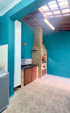 Casa para alugar com 132m², 3 quartos e 2 vagas Casa para alugar com 132m², 3 quartos e 2 vagasÁrea de Serviço