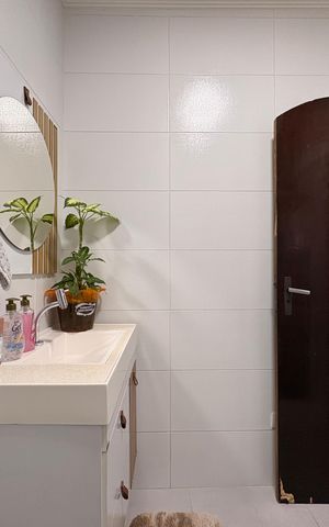Casa à venda com 225m², 3 quartos e 5 vagas Casa à venda com 225m², 3 quartos e 5 vagasBanheiro