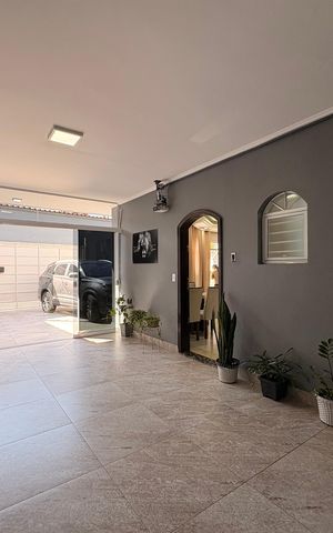 Casa à venda com 225m², 3 quartos e 5 vagas Casa à venda com 225m², 3 quartos e 5 vagasHall de entrada