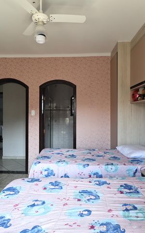 Casa à venda com 225m², 3 quartos e 5 vagas Casa à venda com 225m², 3 quartos e 5 vagasSuite 2