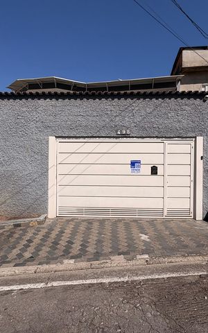 Casa à venda com 225m², 3 quartos e 5 vagas Casa à venda com 225m², 3 quartos e 5 vagasFachada + plaquinha FADD-429