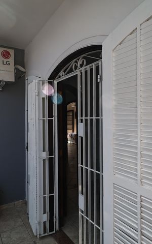 Casa à venda com 225m², 3 quartos e 5 vagas Casa à venda com 225m², 3 quartos e 5 vagasSacada suite 3