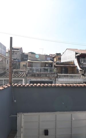 Casa à venda com 225m², 3 quartos e 5 vagas Casa à venda com 225m², 3 quartos e 5 vagasVista da sacada