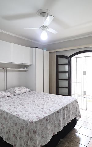 Casa à venda com 225m², 3 quartos e 5 vagas Casa à venda com 225m², 3 quartos e 5 vagasSuite 3
