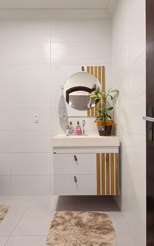 Casa à venda com 225m², 3 quartos e 5 vagas Casa à venda com 225m², 3 quartos e 5 vagasBanheiro