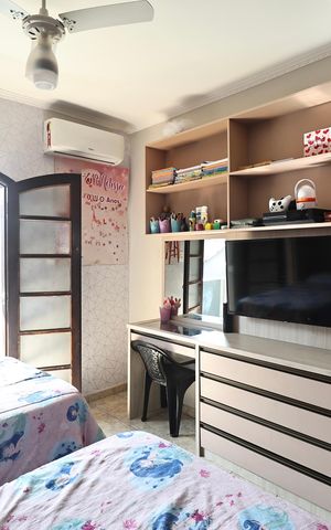 Casa à venda com 225m², 3 quartos e 5 vagas Casa à venda com 225m², 3 quartos e 5 vagasSuite 2