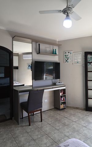 Casa à venda com 225m², 3 quartos e 5 vagas Casa à venda com 225m², 3 quartos e 5 vagasSuite 1